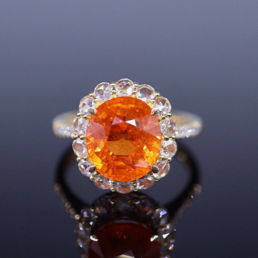 14k Gold 6.28 Ct Natural Spessartine & Diamond Ring: Ref:231078284 // gold content:14k gold // ring size:7. 25us // // main gemstone:spessartine // shape:oval // carat weight:6. 28ct // color:orange // treatment:natural // // adjacent gemstone 2 : diamo