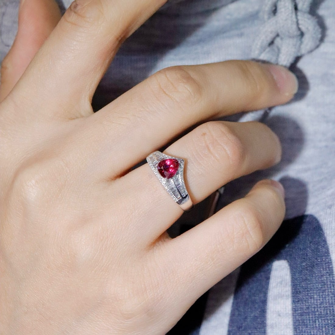 14k Gold 1.39 Ctw Natural Ruby & Diamond Ring - 4