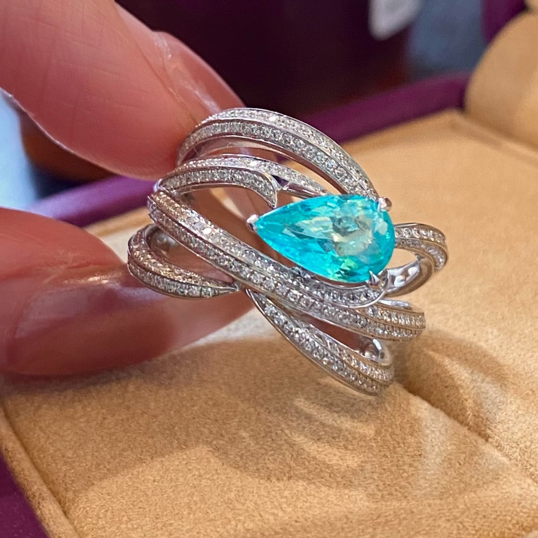 14k Gold 1.53 Ctw Natural Paraiba Tourmaline & Diamond Ring - 4