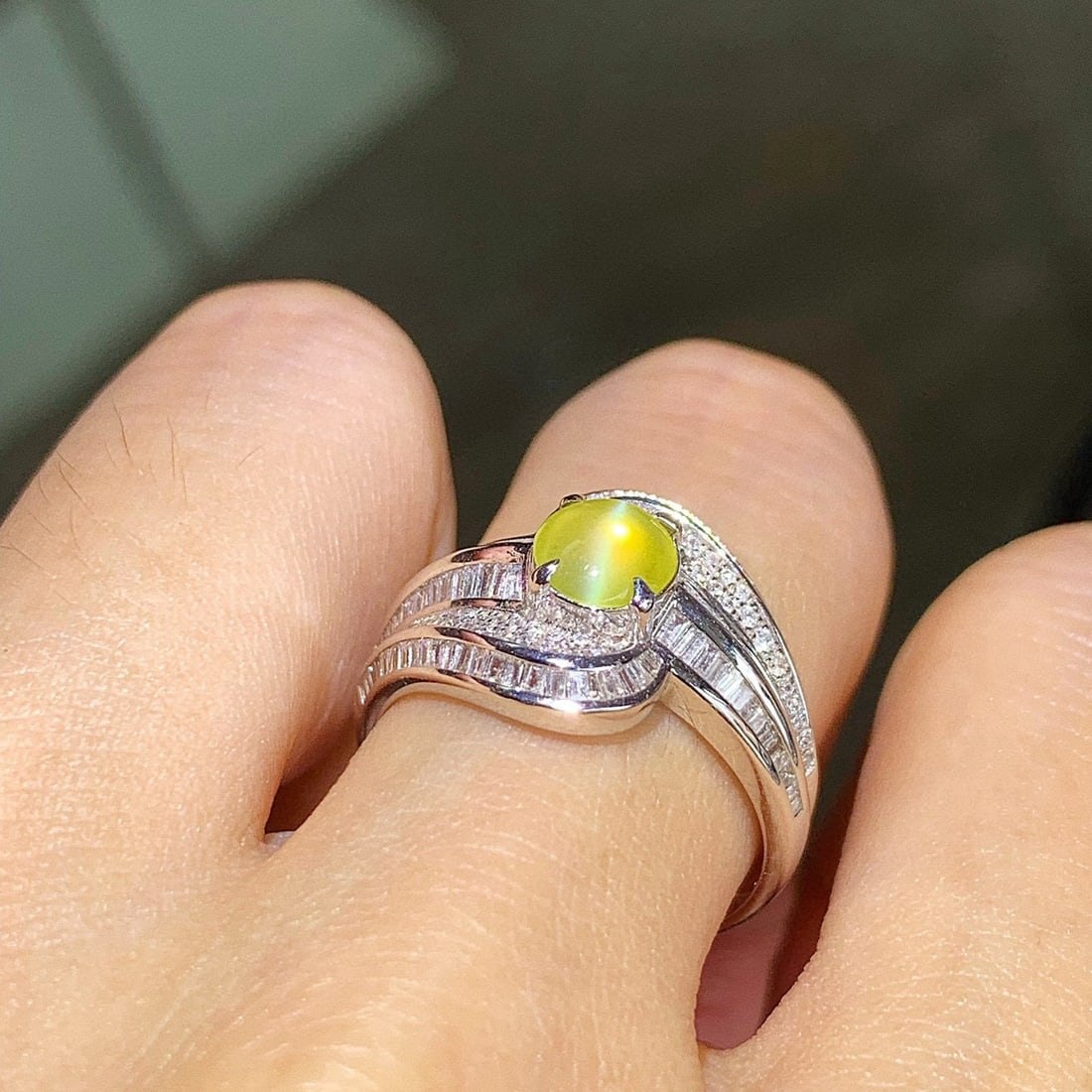 14k Gold 1.01 Ct Natural Chrysoberyl & Diamond Ring - 3