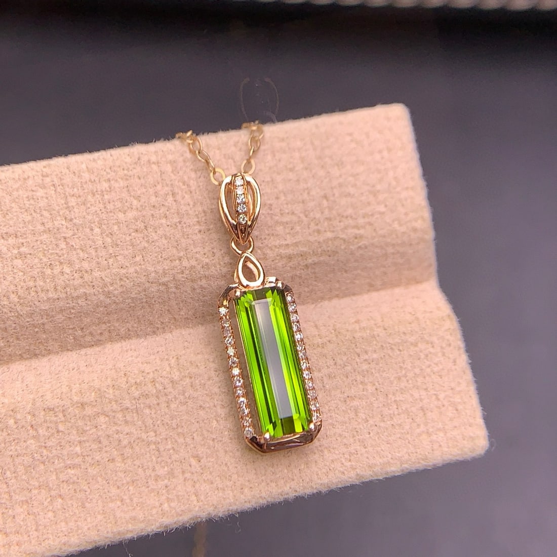 14k Gold 1.75 Ct Natural Tourmaline & Diamond Pendant( Without Chain ) - 4