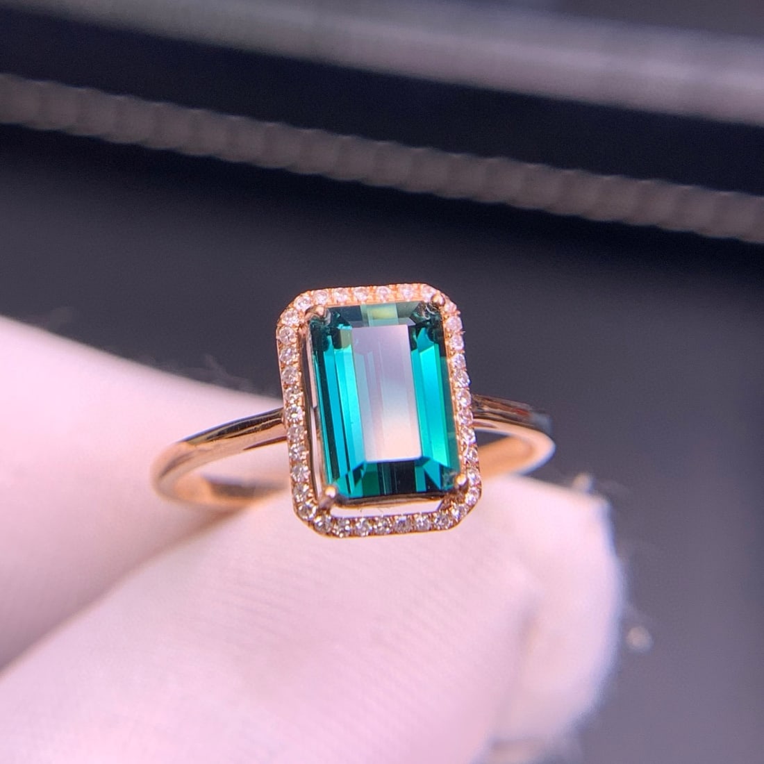 14k Gold 1.8 Ct Natural Tourmaline & Diamond Ring - 3