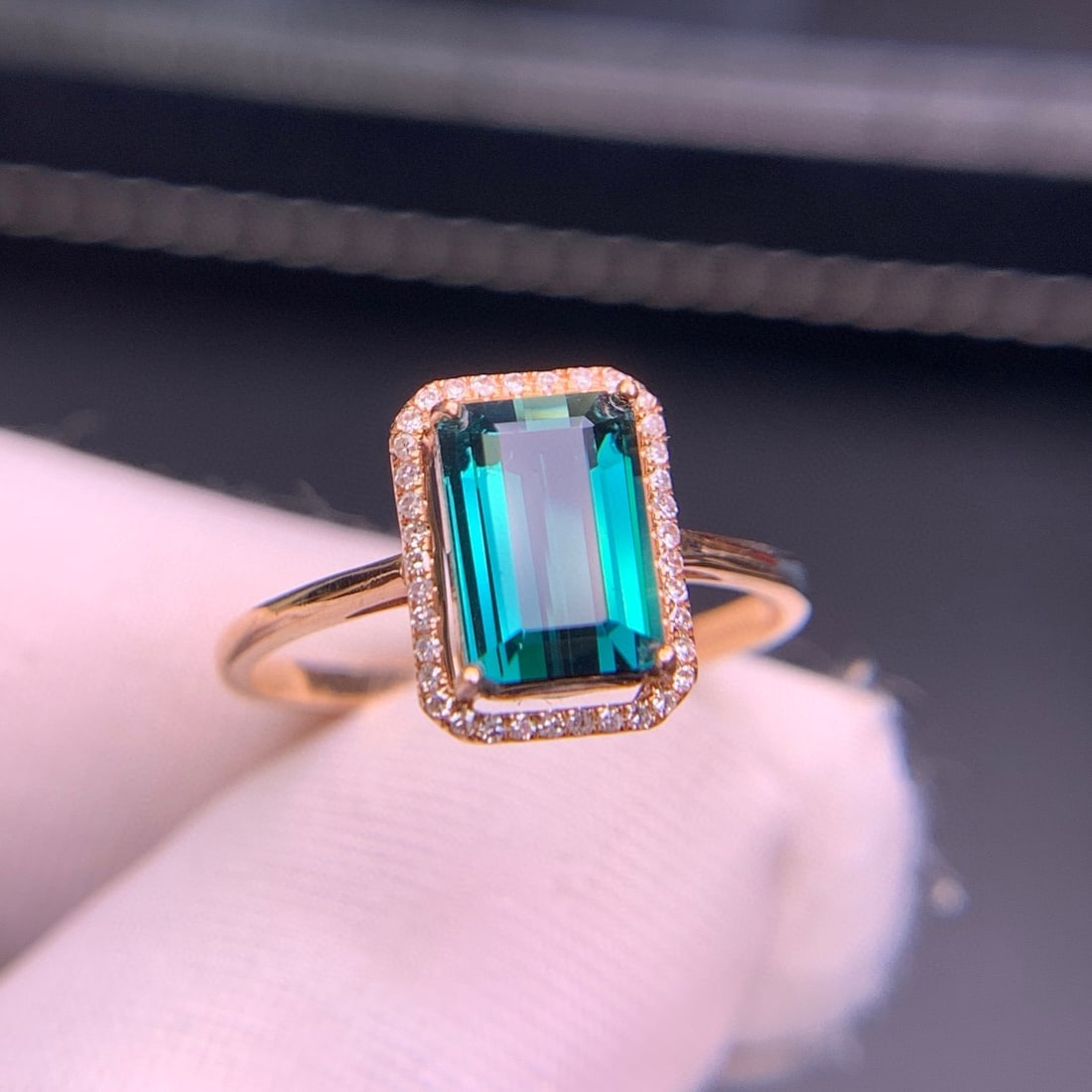 14k Gold 1.8 Ct Natural Tourmaline & Diamond Ring - 7