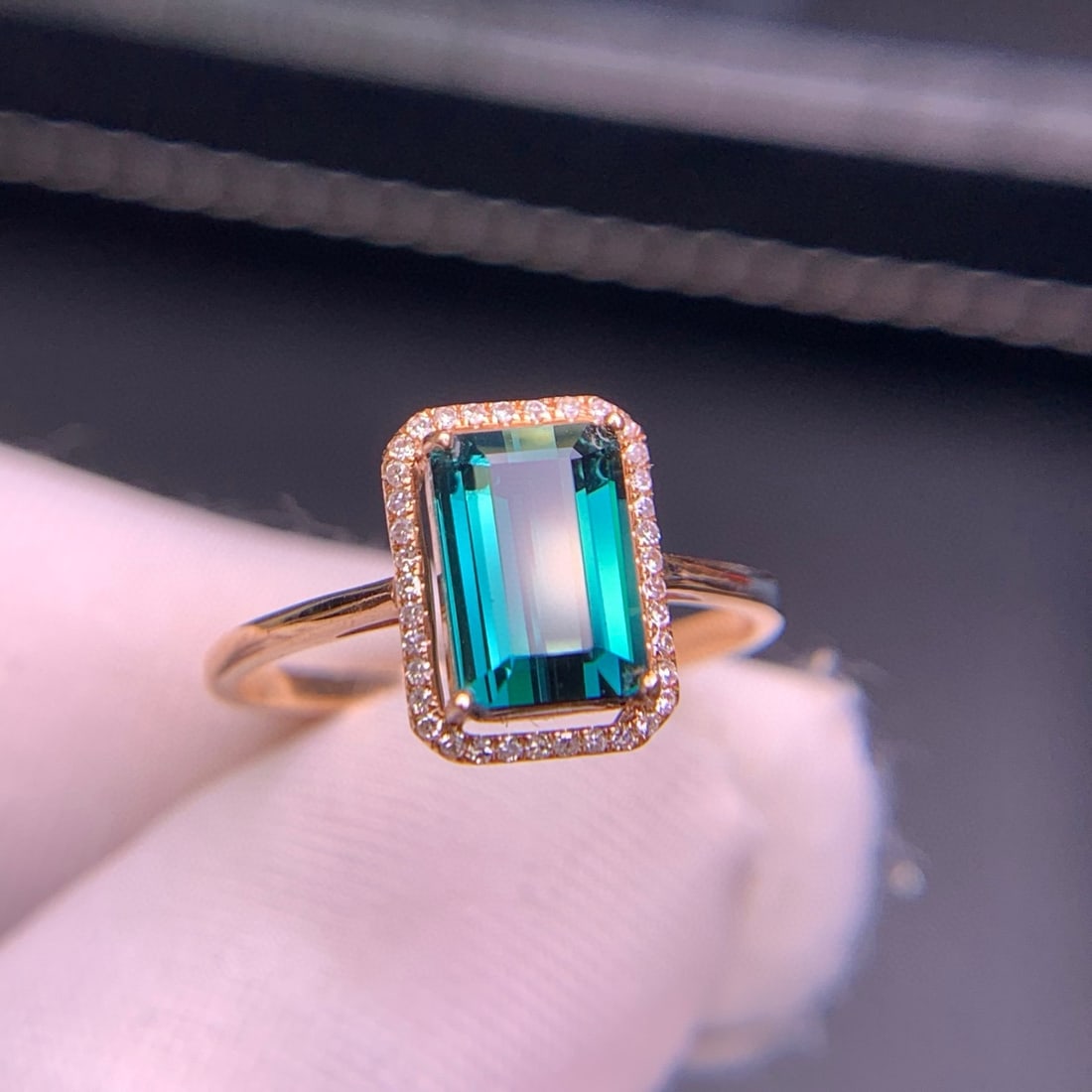 14k Gold 1.8 Ct Natural Tourmaline & Diamond Ring - 8