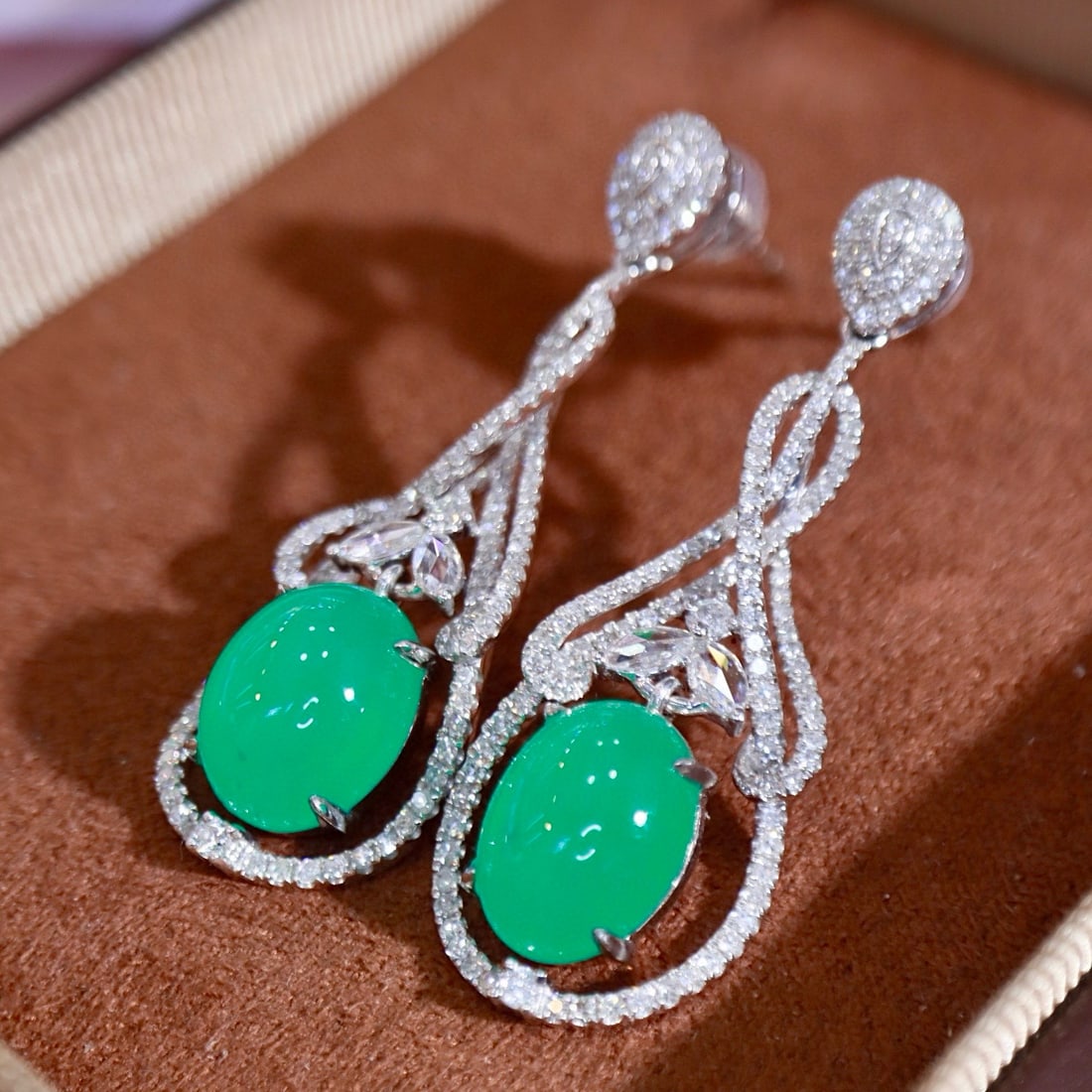 14k Gold 8.13 Ctw Natural Emerald & Diamond Earrings - 3
