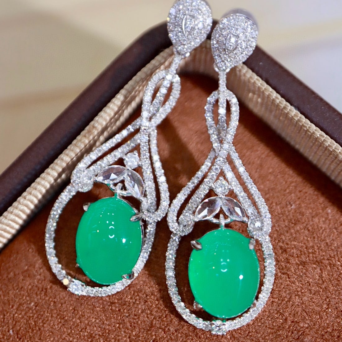 14k Gold 8.13 Ctw Natural Emerald & Diamond Earrings - 4