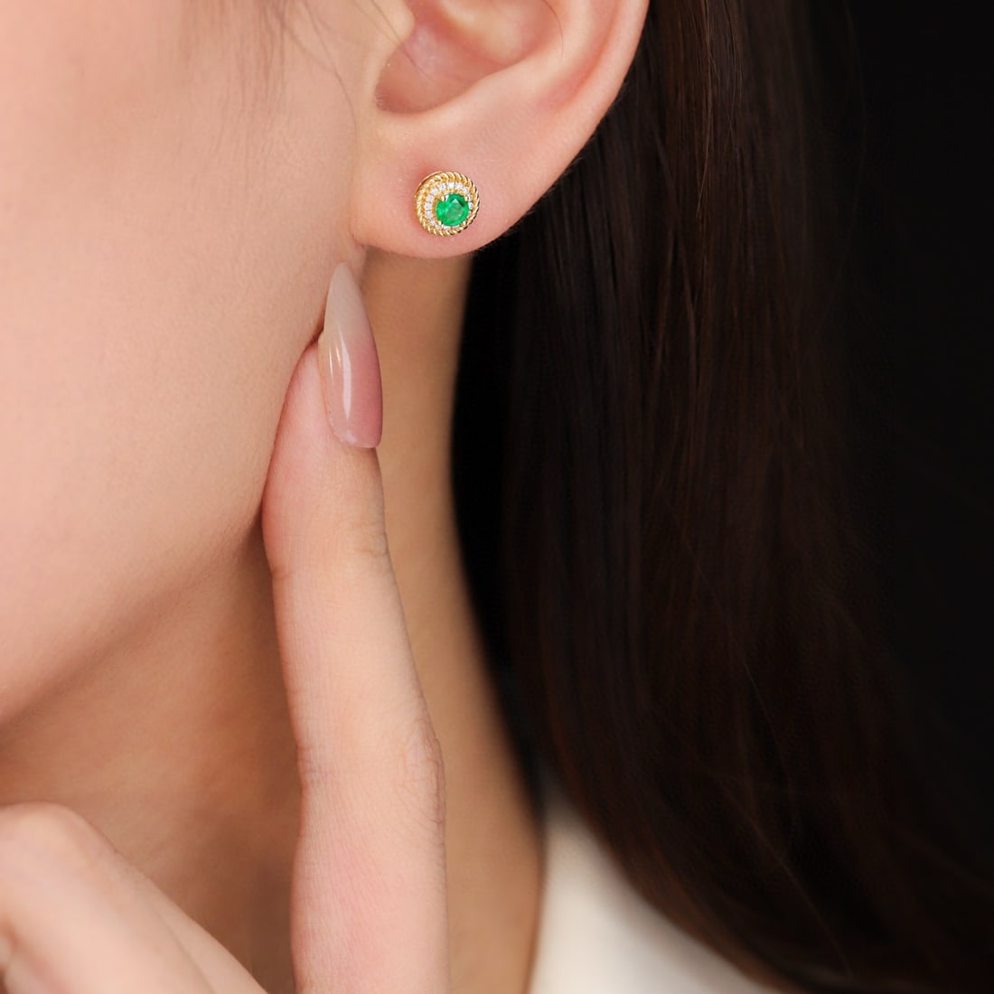 14k Gold 0.51 Ctw Vivid Green Natural Emerald & Diamond Earrings - 2