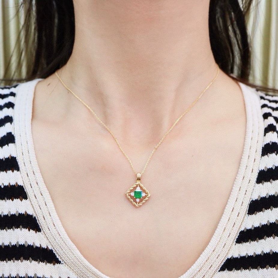 14k Gold 0.96 Ctw Vivid Green Natural Emerald & Diamond Pendant( Without Chain ) - 5