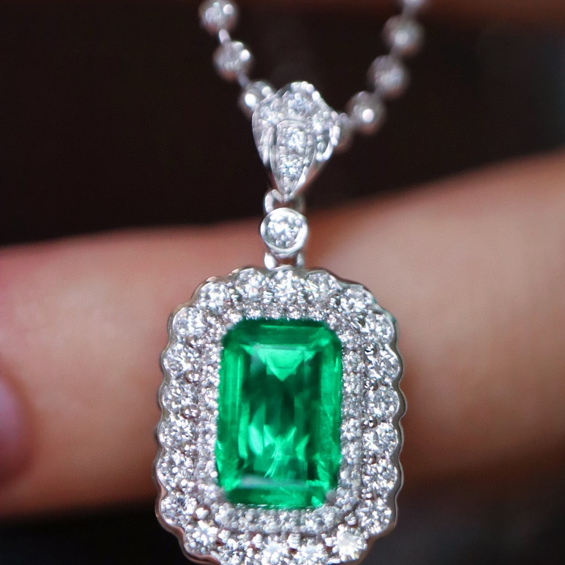 14k Gold 1.41 Ctw Vivid Green Natural Emerald & Diamond Pendant( Without Chain ) - 4