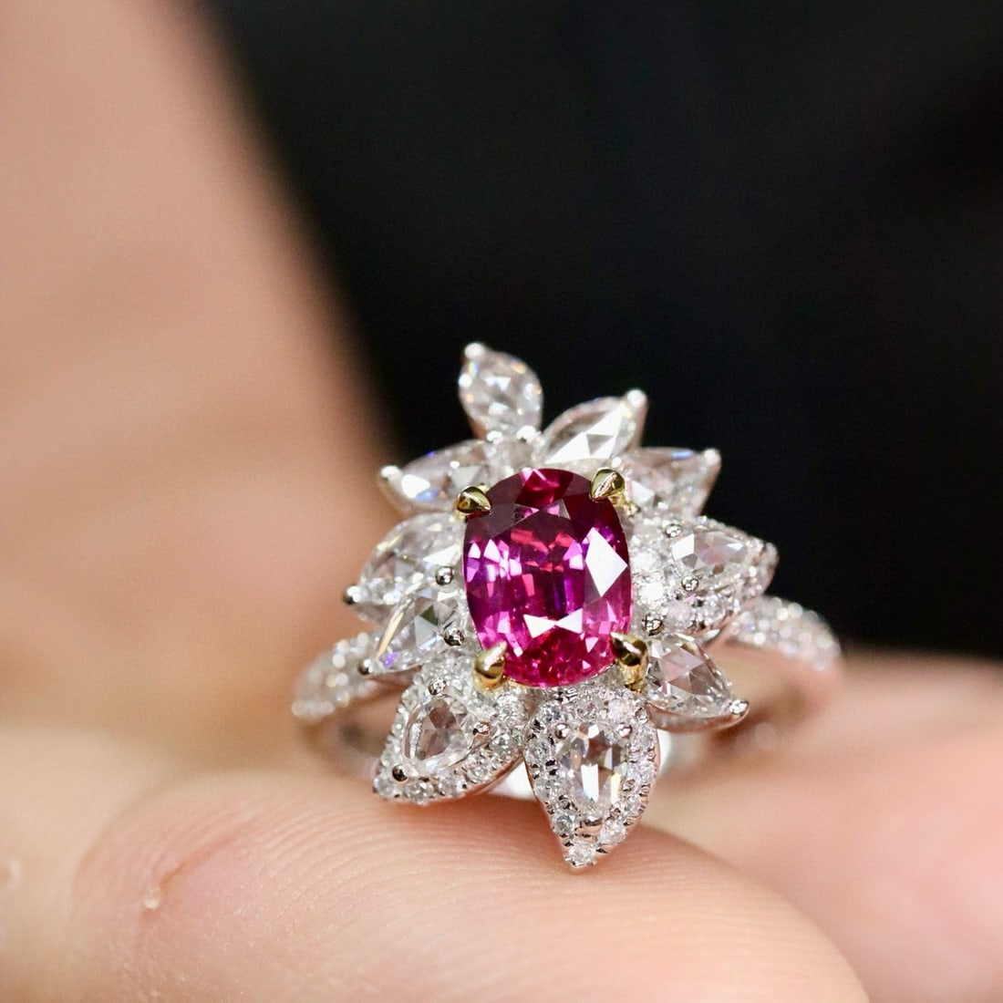 14k Gold 2.20 Ctw Natural Ruby & Diamond Ring - 4