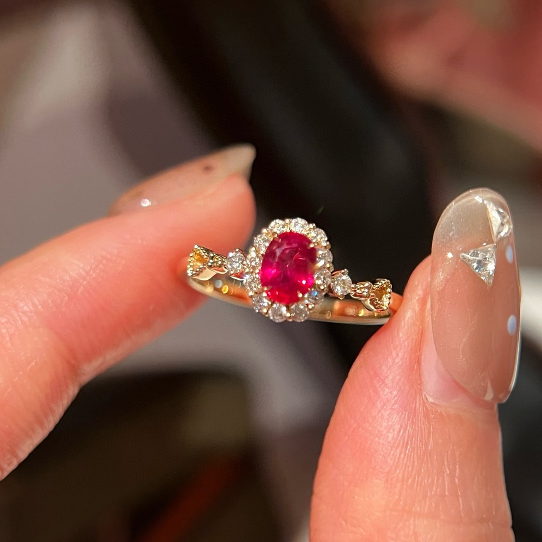 14k Gold 0.76 Ctw Natural Ruby & Diamond Ring: Ref:231078396 // gold content:14k gold // ring size:7. 25us // // main gemstone:ruby // shape:oval // carat weight:0. 58ct // color:red // treatment:natural // // adjacent gemstone 2 : diamond //