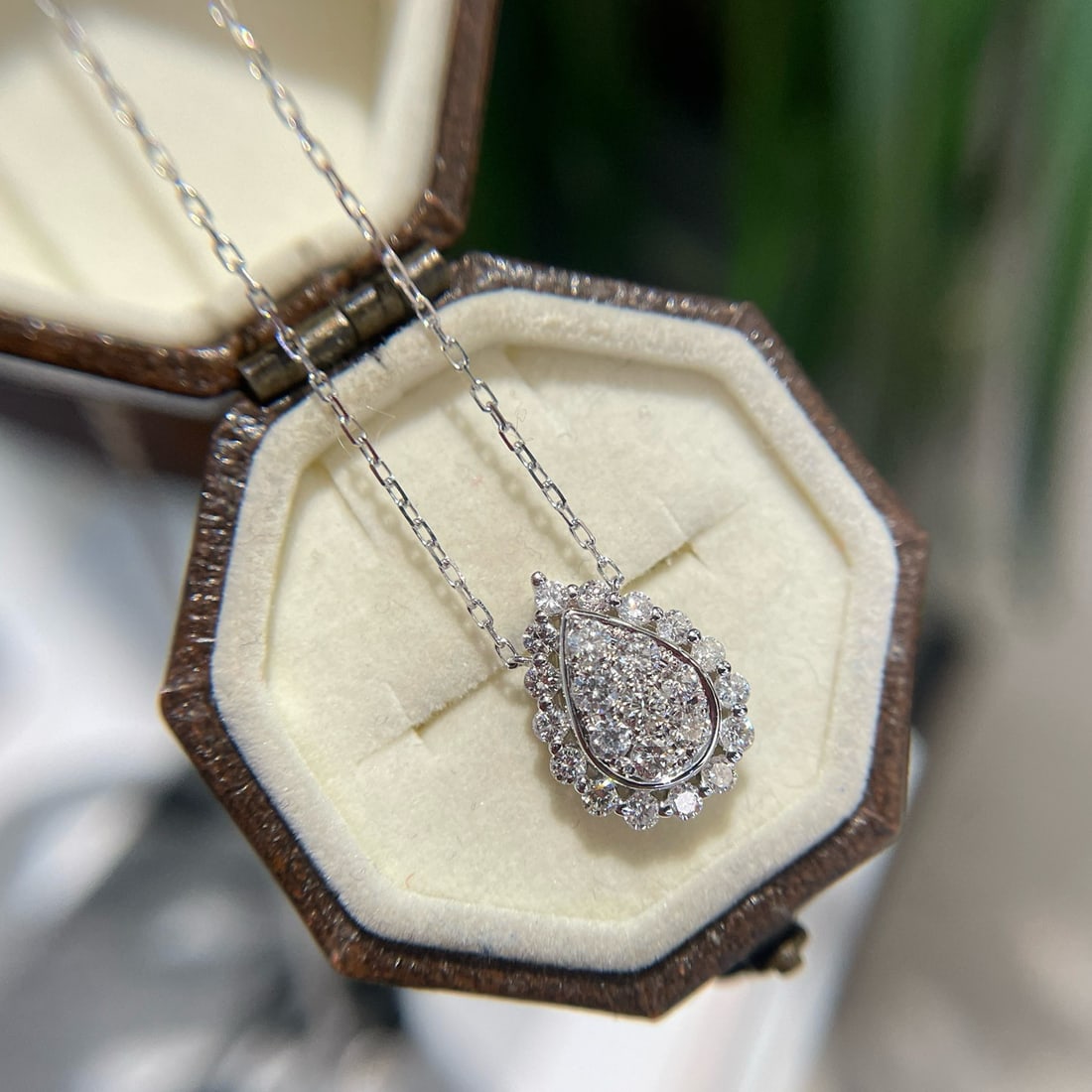 14k Gold 0.45 Ct Natural H Diamond Necklace: Ref:231078412 // gold content:14k gold // main gemstone:diamond // shape:round // carat weight:0. 45ct // clarity grade:vs-si // color:h // treatment:natural // cut grade:g // Condition: New Low
