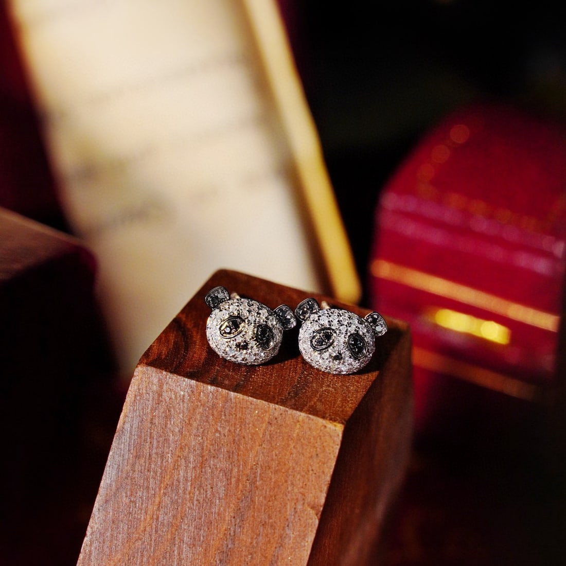 14k Gold 0.4 Ct Natural Color Diamond Earrings: Ref:231078422 // gold content:14k gold // main gemstone:diamond // shape:round // carat weight:0. 4ct // clarity grade:vs-si // color:color // treatment:natural // cut grade:g // Condition: New Low