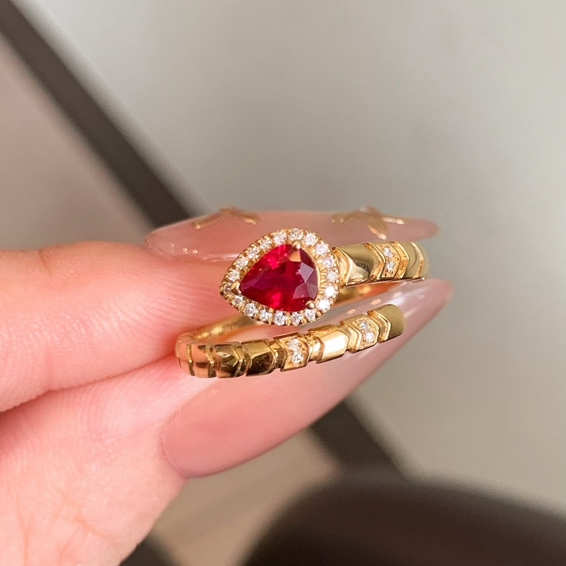 14k Gold 0.87 Ctw Natural Ruby & Diamond Ring - 5