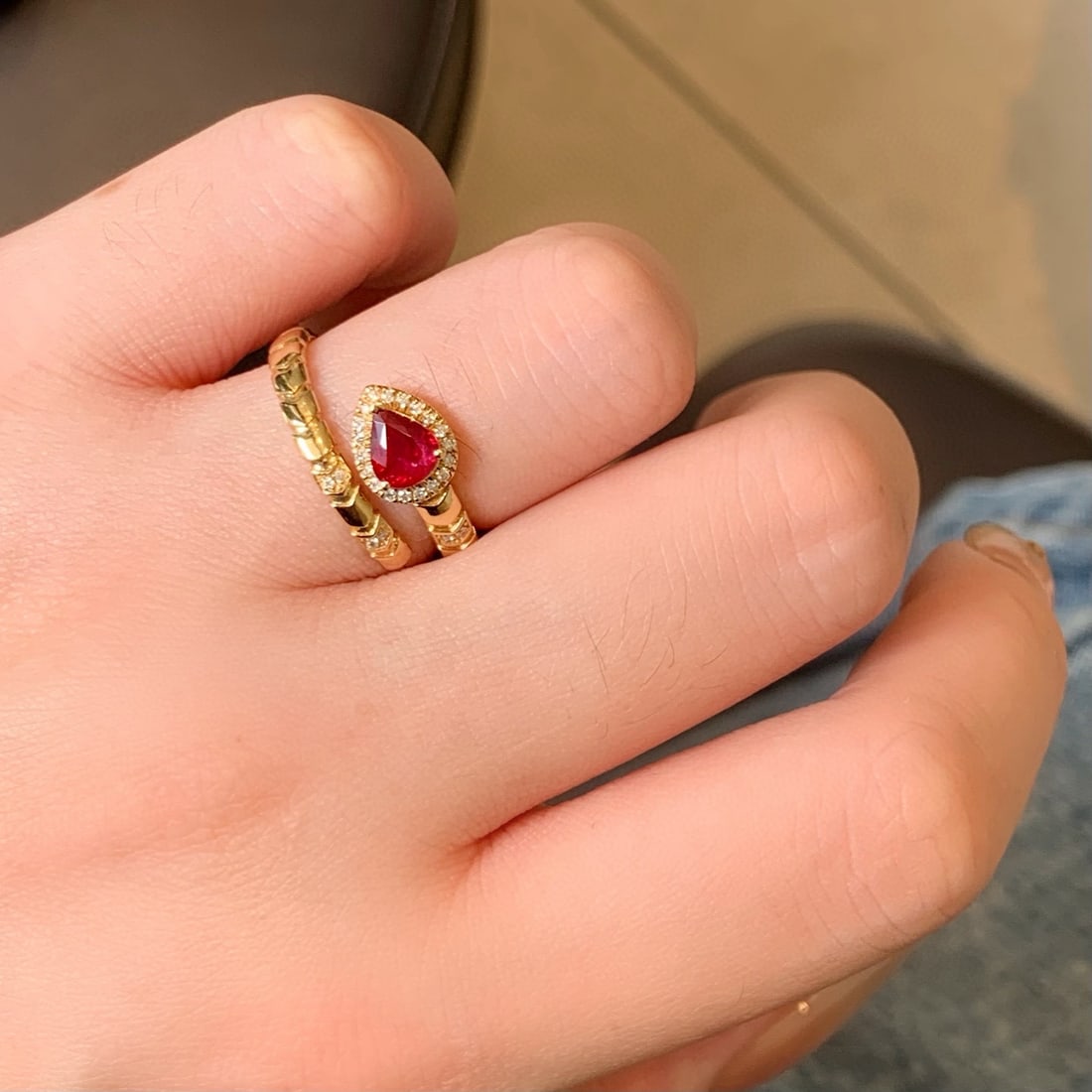 14k Gold 0.87 Ctw Natural Ruby & Diamond Ring - 6