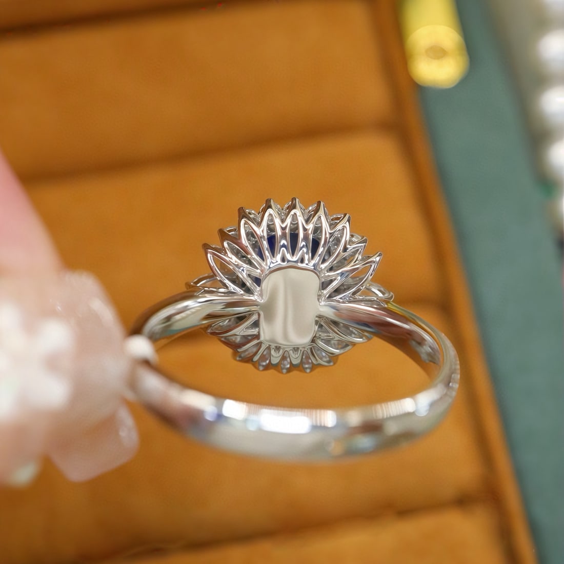 14k Gold 2.56 Ctw Natural Sapphire & Diamond Ring - 4