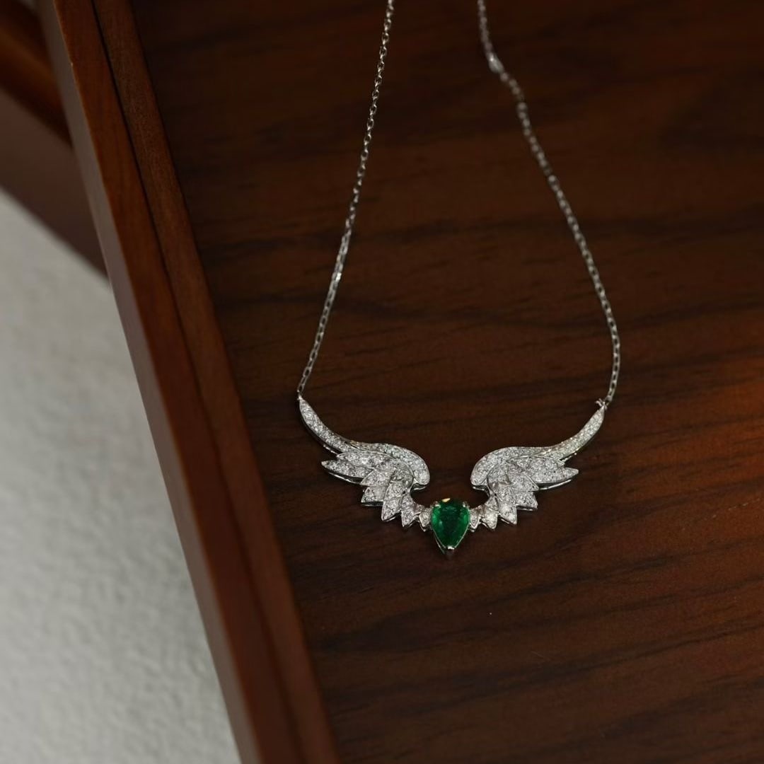 14k Gold 0.64 Ctw Natural Emerald & Diamond Necklace - 2