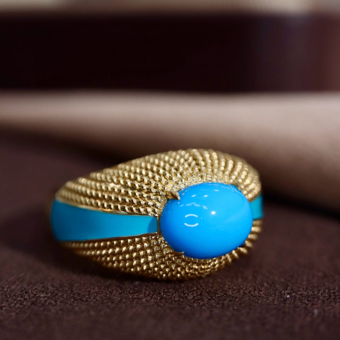 14k Gold 1.75 Ct Natural Blue Turquoise Ring - 2