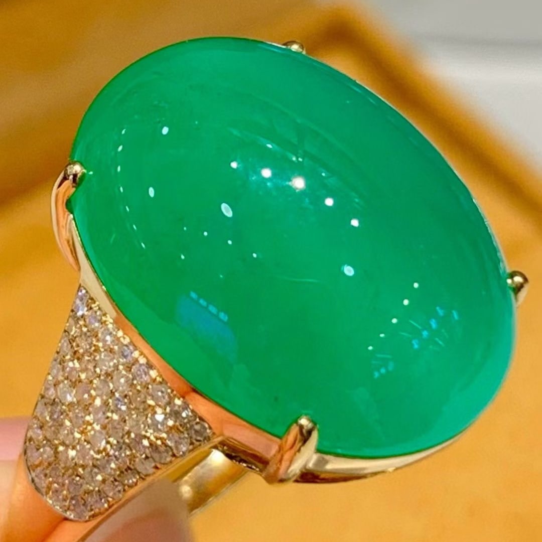 14k Gold 14.5 Ct Natural Emerald & Diamond Ring - 2