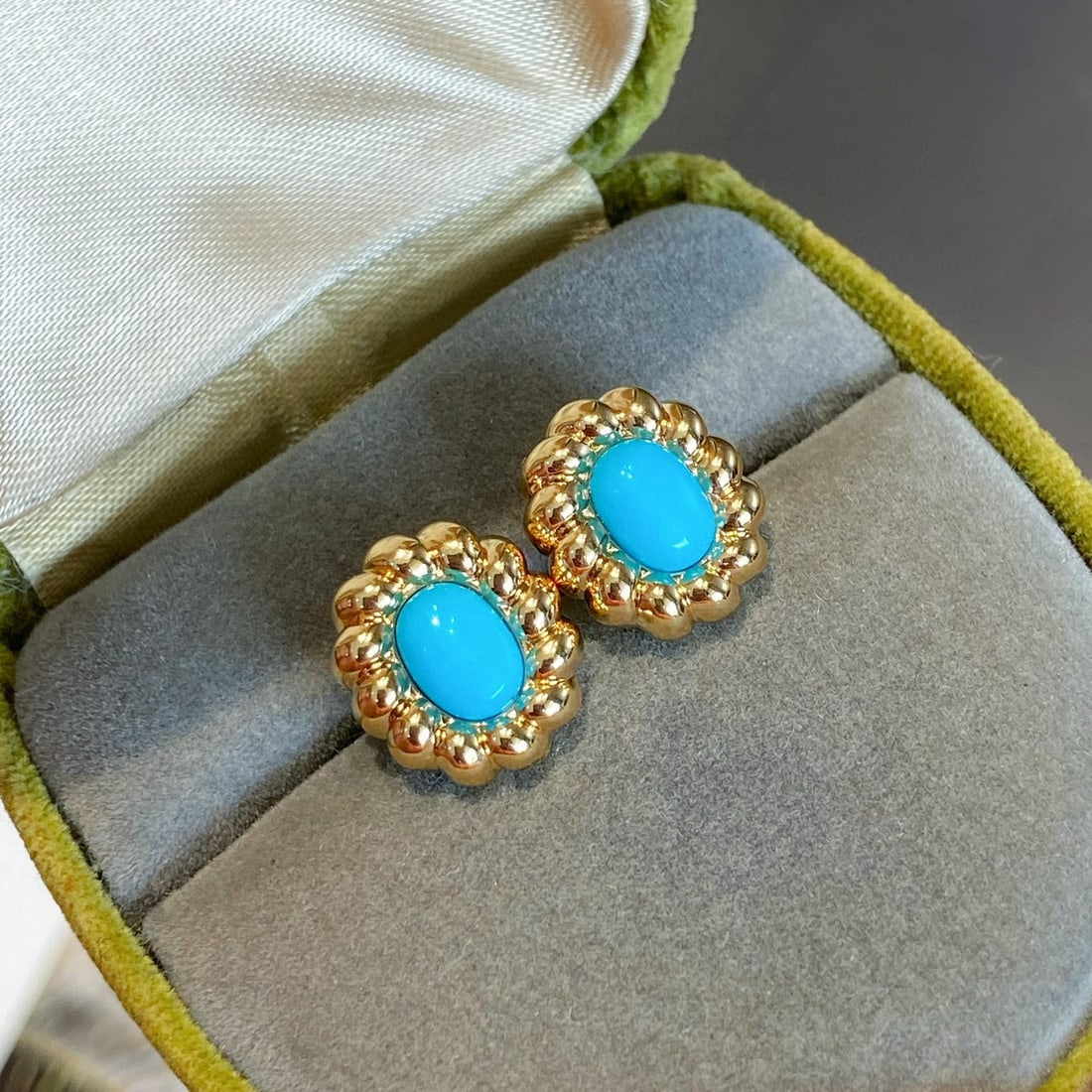 14k Gold 1.8 Ct Natural Blue Turquoise Earrings - 3