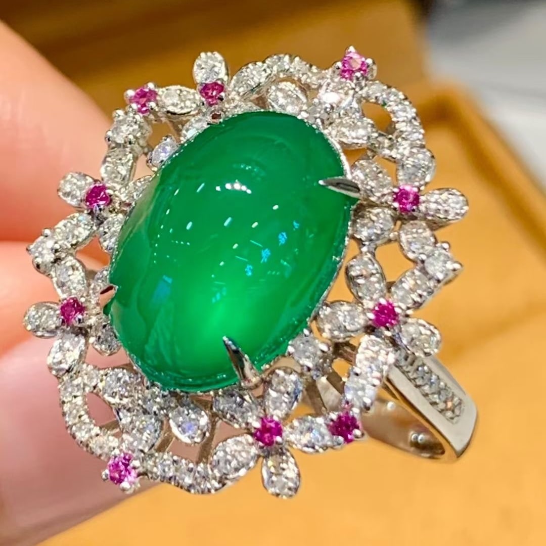 14k Gold 7.3 Ct Natural Emerald & Diamond Ring - 2