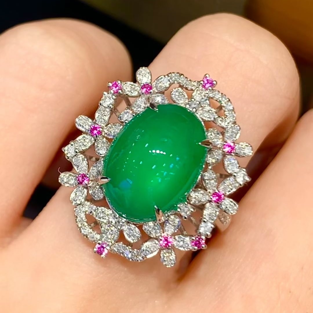 14k Gold 7.3 Ct Natural Emerald & Diamond Ring - 5