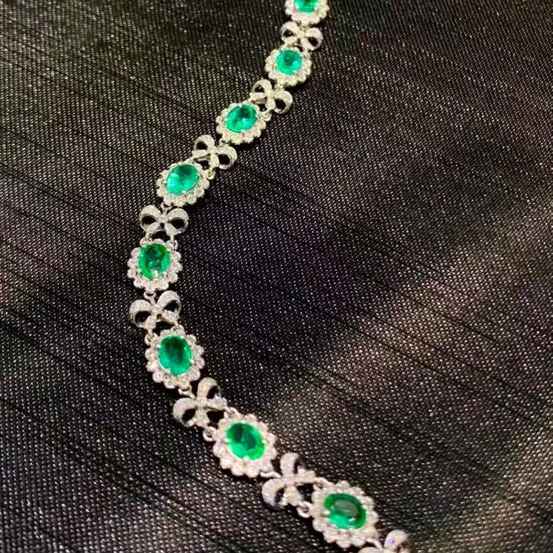 14k Gold 3 Ct Natural Emerald & Diamond Bracelet - 4