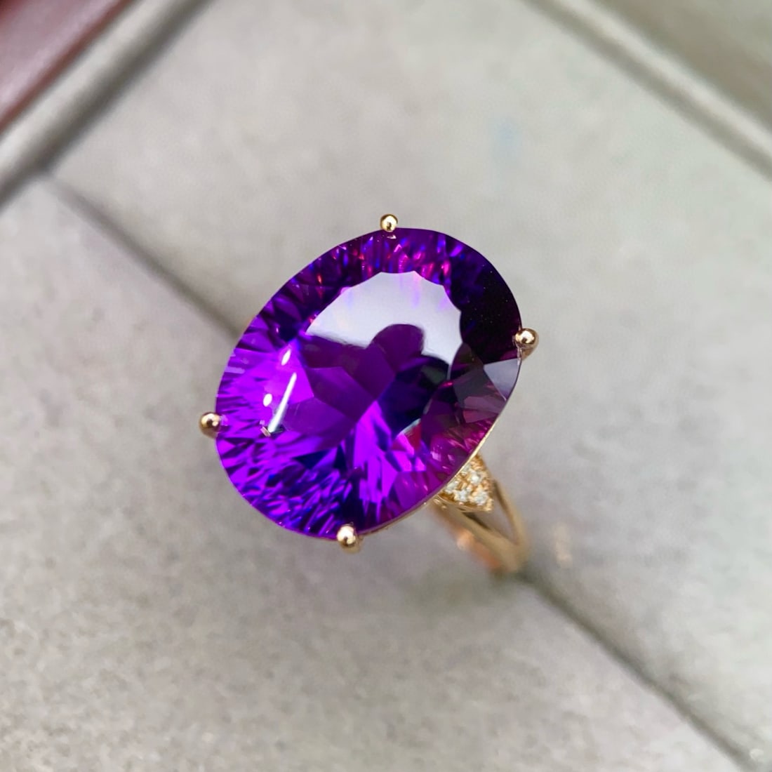 14k Gold 9.03 Ctw Natural Amethyst & Diamond Ring - 2