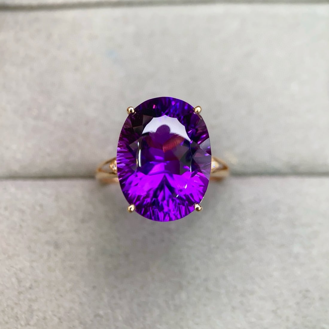 14k Gold 9.03 Ctw Natural Amethyst & Diamond Ring - 3