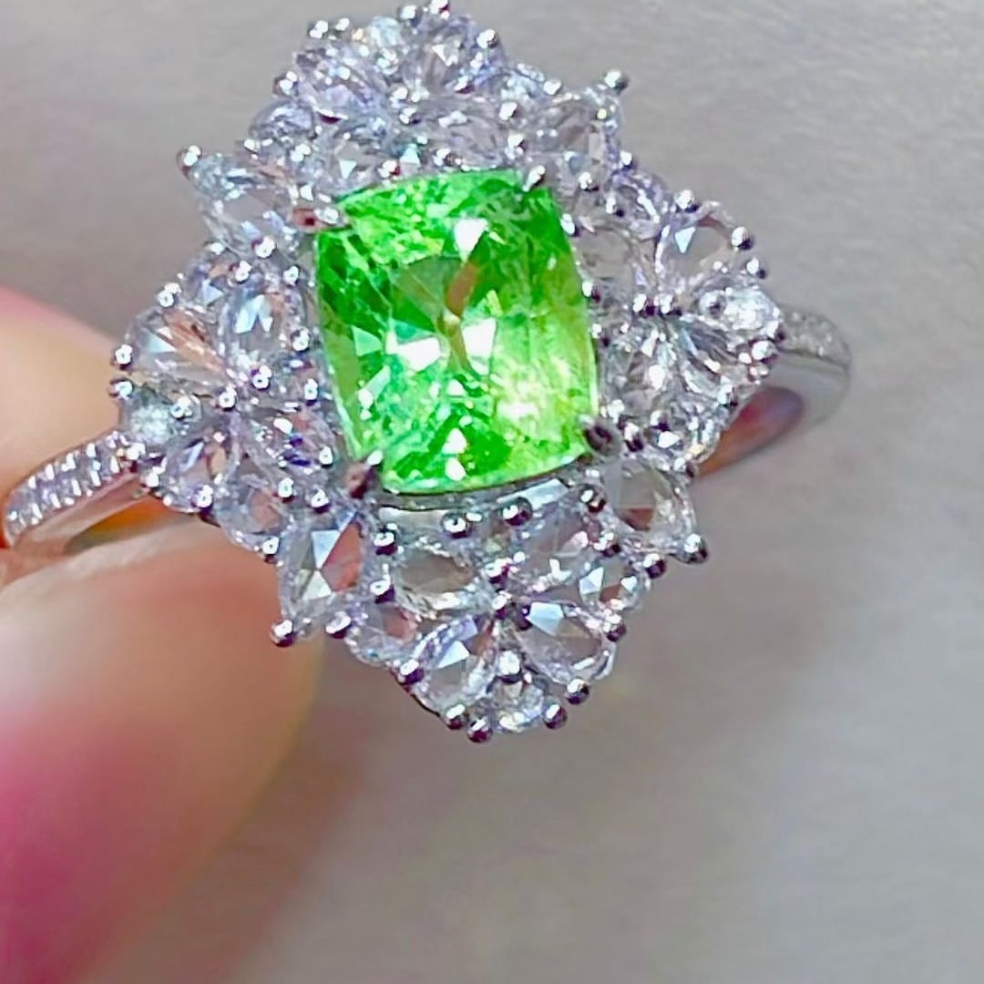 14k Gold 1.42 Ct Natural Tsavorite & Sapphire & Diamond Ring - 4