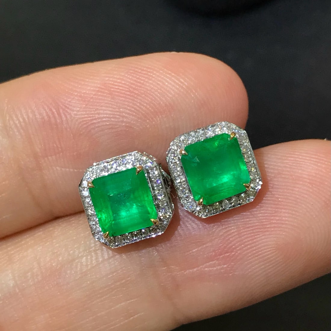 14k Gold 2.29 Ctw Natural Emerald & Diamond Earrings: Ref:231079258 // gold content:14k gold // main gemstone:emerald // number of stones:2 // shape:octagonal // carat weight:2. 11ct // color:green // treatment:natural // // adjacent gemstone 2 :