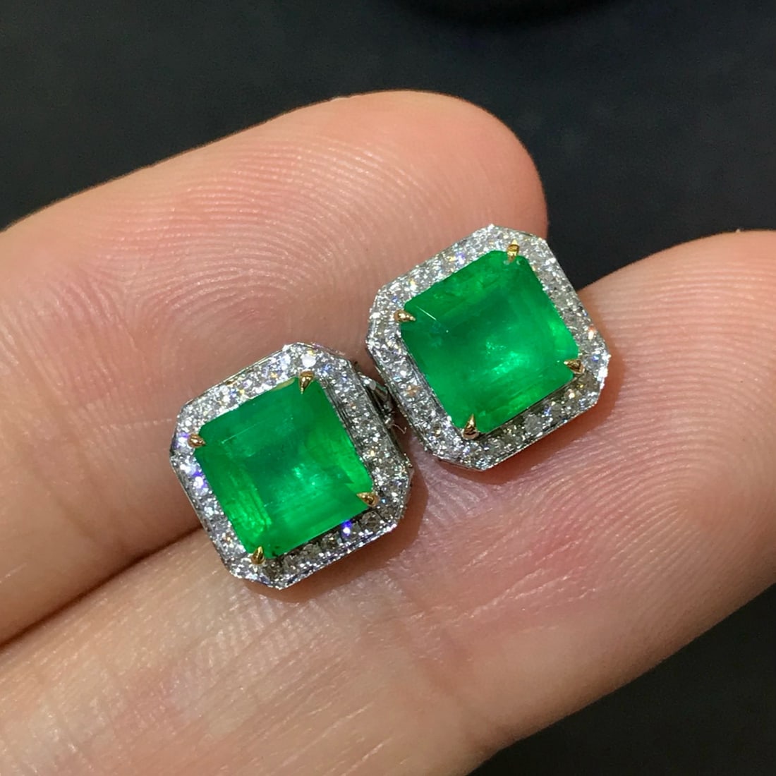 14k Gold 2.29 Ctw Natural Emerald & Diamond Earrings - 2