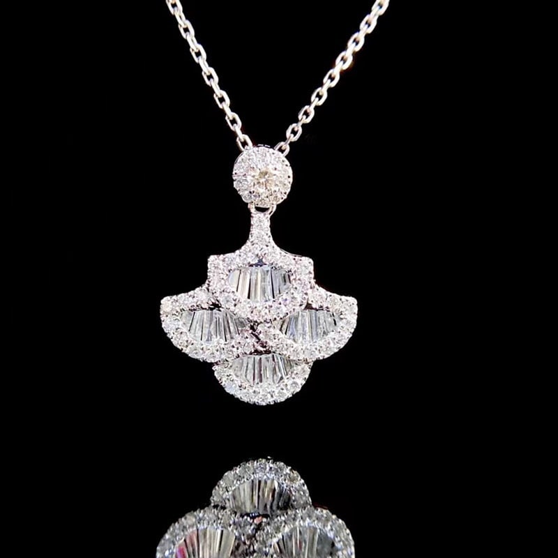 14k Gold 0.5 Ct Natural H Diamond Pendant( Without Chain ): Ref:231080016 // gold content:14k gold // main gemstone:diamond // shape:multiple // carat weight:0. 5ct // clarity grade:vs-si // color:h // treatment:natural // High Estimate: 3300 Condition: New