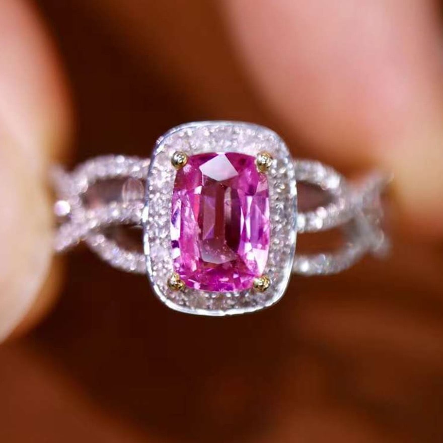 14k Gold 1.18 Ctw Natural Padparadscha Sapphire & Diamond Ring: Ref:231080045 // gold content:14k gold // ring size:7. 25us // // main gemstone:padparadscha sapphire // shape:cushion // carat weight:0. 9ct // color:orangish pink // treatment:natural // //