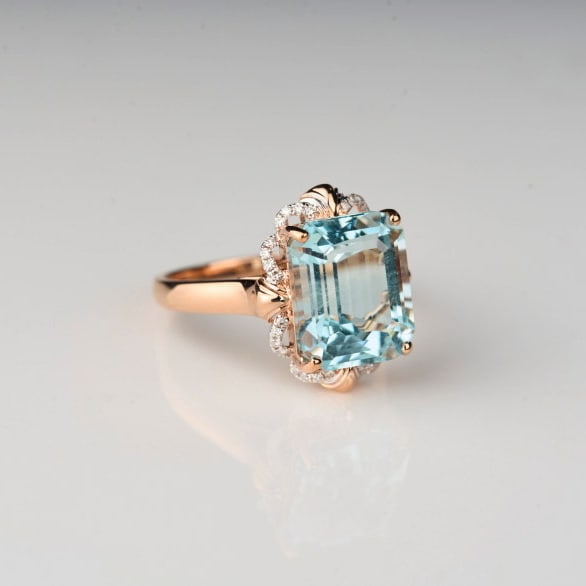 14k Gold 5.72 Ct Natural Aquamarine & Diamond Ring - 8