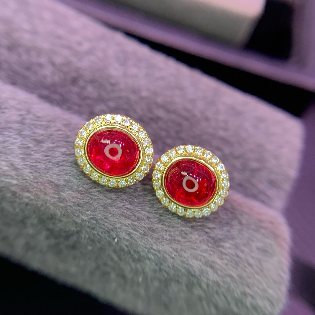 14k Gold 2.4 Ct Natural Spinel & Diamond Earrings: Ref:231080064 // gold content:14k gold // main gemstone:spinel // shape:oval // carat weight:2. 4ct // color:red // treatment:natural // // adjacent gemstone 2 : diamond // number of stones:46 //
