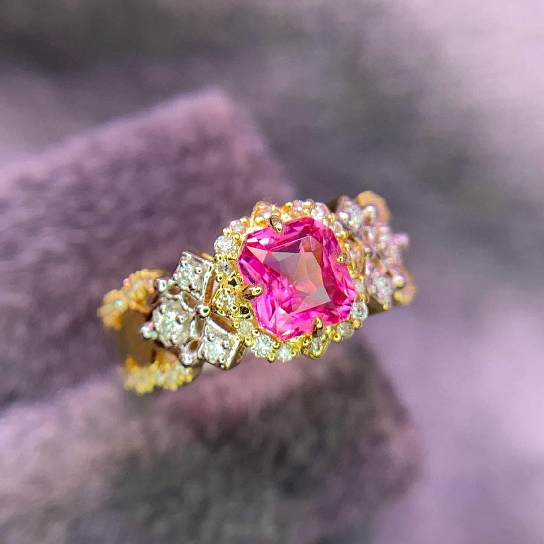 14k Gold 1.09 Ct Natural Spinel & Diamond Ring - 3