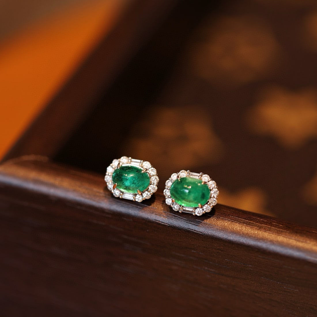 14k Gold 1.86 Ctw Vivid Green Natural Emerald & Diamond Earrings - 3