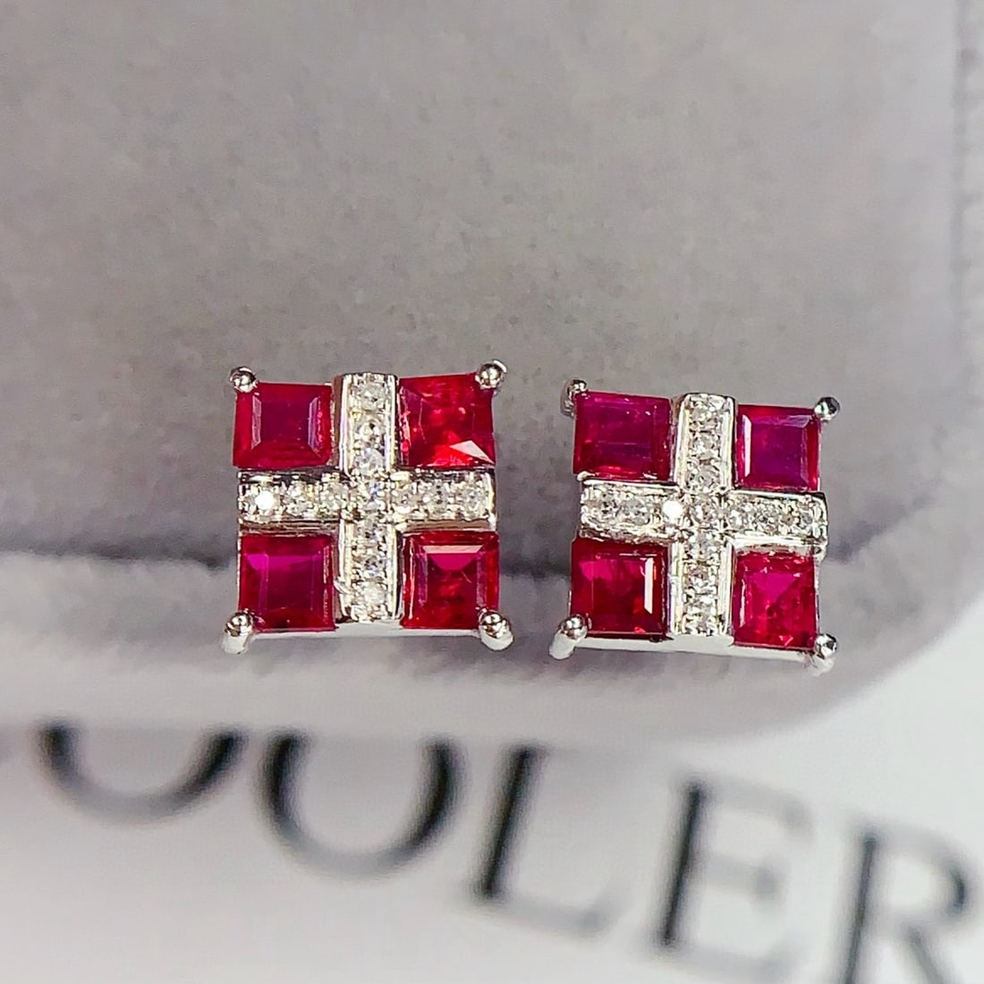 14k Gold 1.38 Ct Natural Ruby & Diamond Earrings: Ref:231080083 // gold content:14k gold // main gemstone:ruby // shape:square // carat weight:1. 38ct // color:red // treatment:natural // // adjacent gemstone 2 : diamond // number of stones:26 //