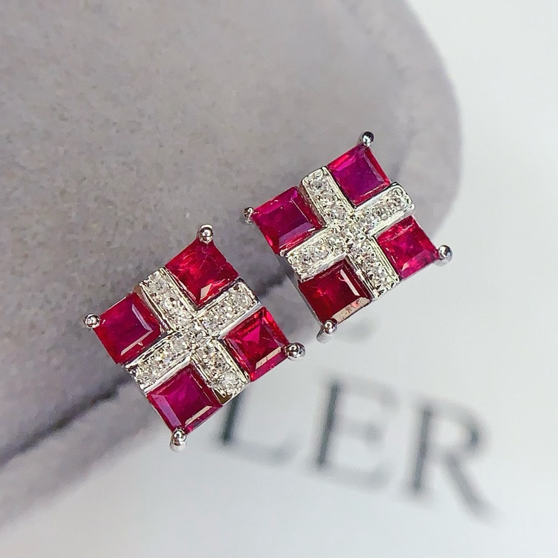 14k Gold 1.38 Ct Natural Ruby & Diamond Earrings - 5