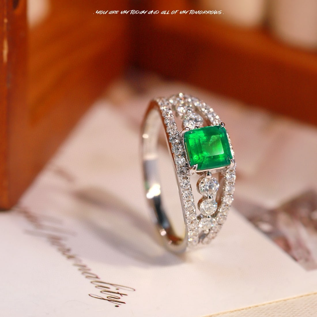 14k Gold 1.68 Ctw Vivid Green Natural Emerald & Diamond Ring: Ref:231080090 // gold content:14k gold // ring size:7. 25us // // main gemstone:emerald // shape:octagonal // carat weight:0. 98ct // color:vivid green // treatment:natural // // adjacent gemstone 2