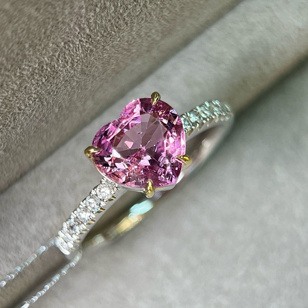 14k Gold 2.01 Ctw Natural Spinel & Diamond Ring: Ref:231080099 // gold content:14k gold // ring size:7. 25us // // main gemstone:spinel // shape:heart // carat weight:1. 82ct // color:pink // treatment:natural // // adjacent gemstone 2 : diamond //