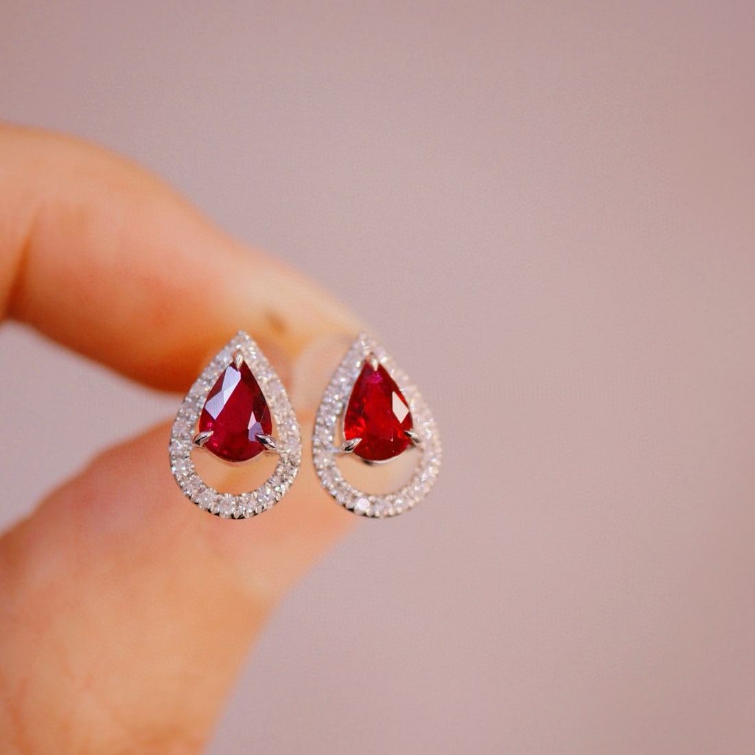 14k Gold 0.92 Ctw Natural Ruby & Diamond Earrings - 3