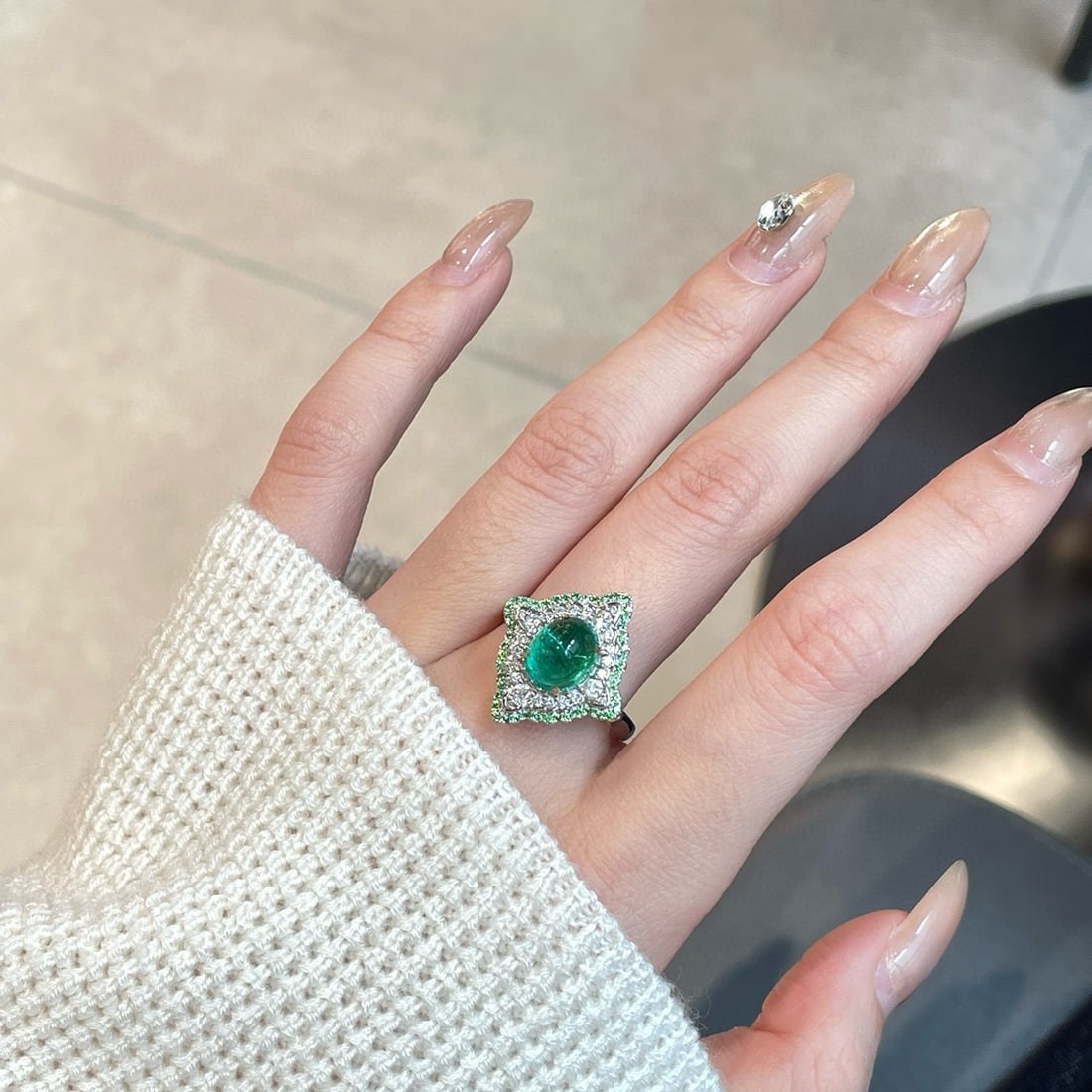 14k Gold 2.6 Ct Natural Emerald & Diamond Ring - 2