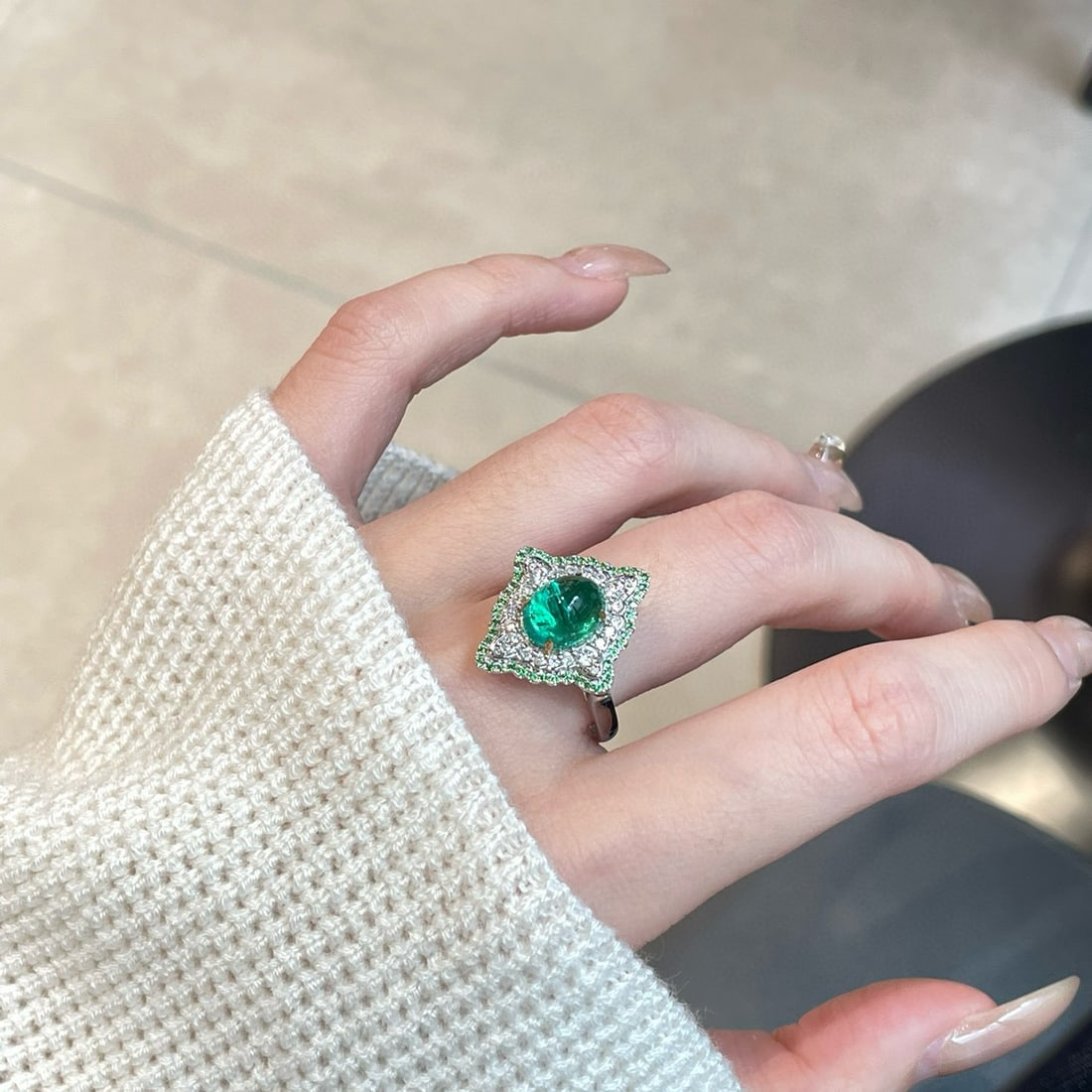 14k Gold 2.6 Ct Natural Emerald & Diamond Ring - 3