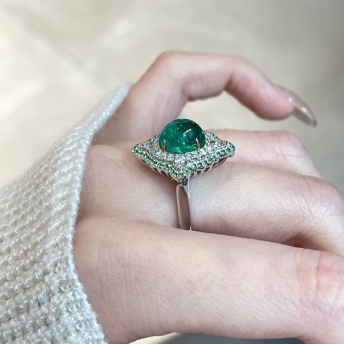 14k Gold 2.6 Ct Natural Emerald & Diamond Ring - 5