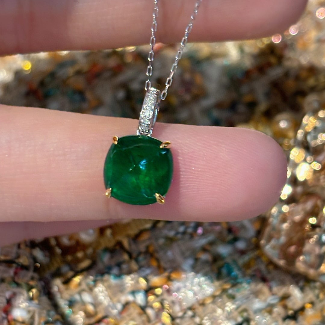 14k Gold 2.6 Ct Vivid Green Natural Emerald & Diamond Pendant( Without Chain ) - 5