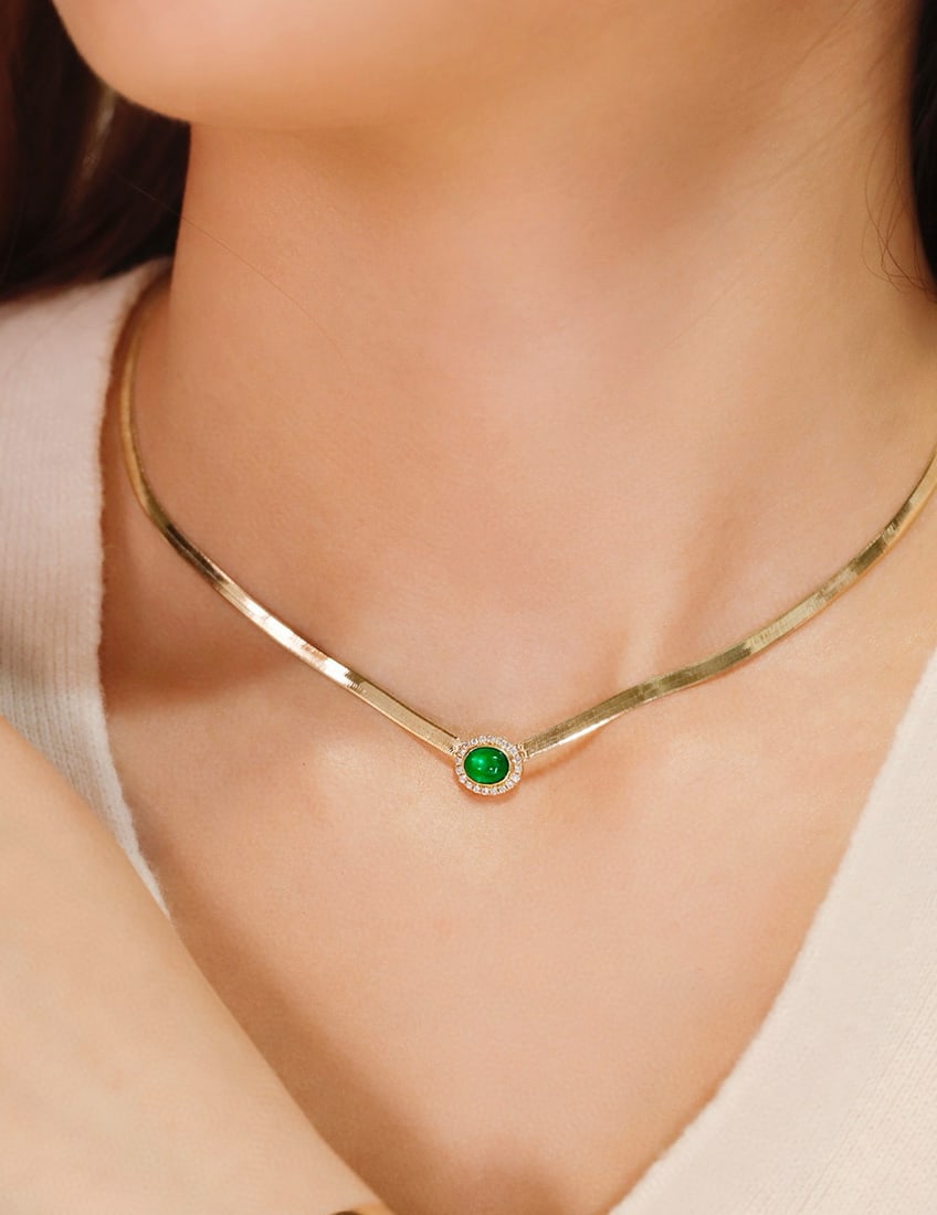 14k Gold 0.57 Ctw Vivid Green Natural Emerald & Diamond Necklace: Ref:231080192 // gold content:14k gold // main gemstone:emerald // shape:oval // carat weight:0. 48ct // color:vivid green // treatment:natural // // adjacent gemstone 2 : diamond // shape:round //