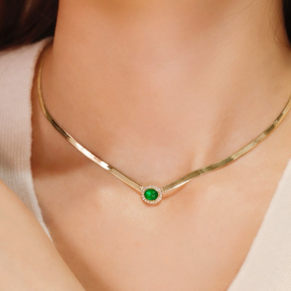 14k Gold 0.57 Ctw Vivid Green Natural Emerald & Diamond Necklace - 2