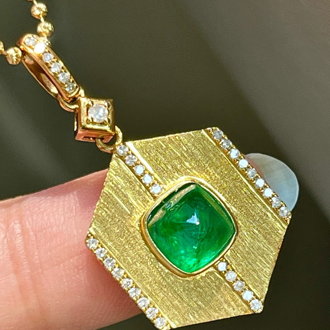 14k Gold 1.86 Ctw Vivid Green Natural Emerald & Diamond Pendant( Without Chain ) - 3